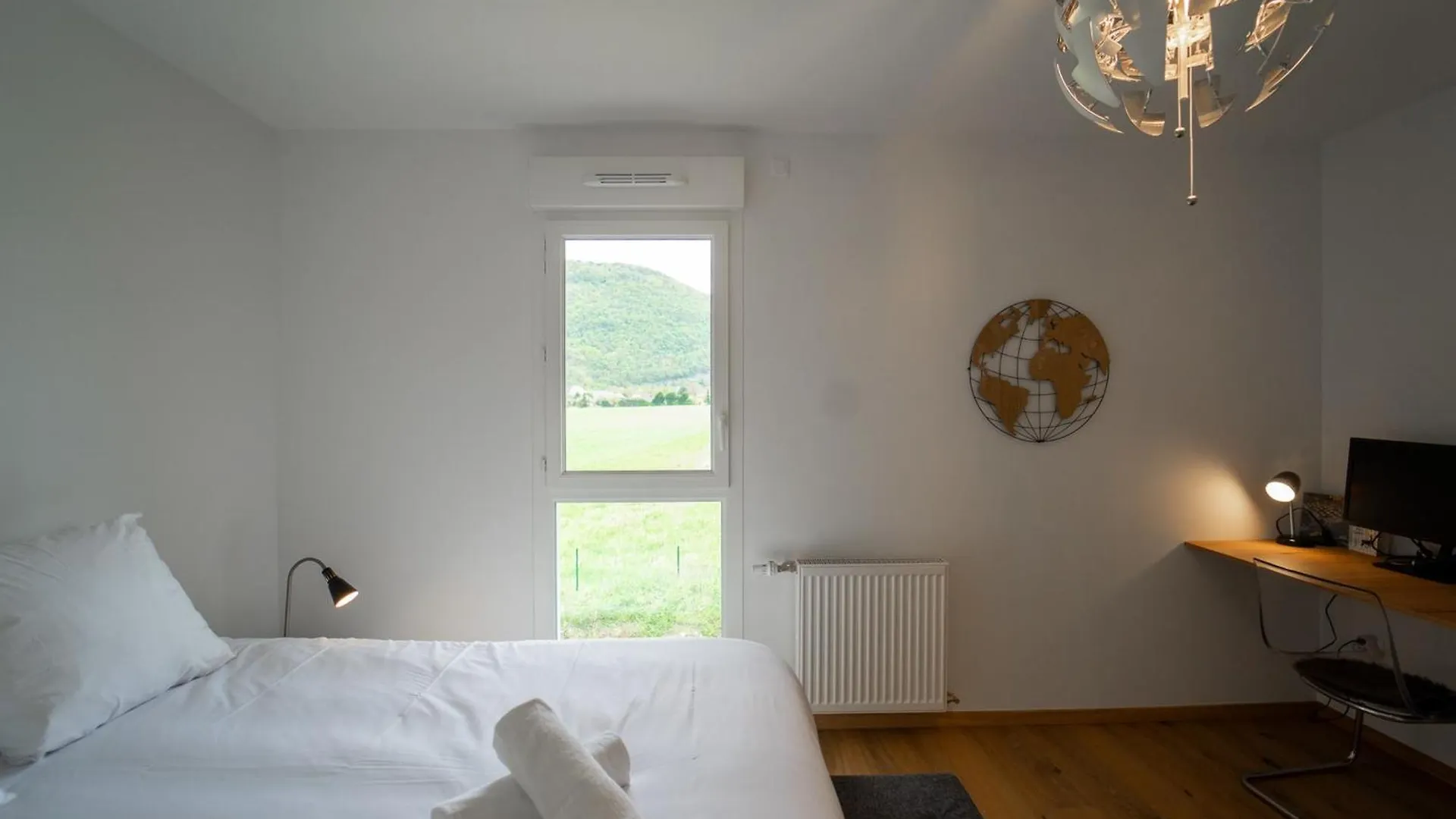 Le Doux Paradis - Maison 4 Chambres Doussard Holiday home